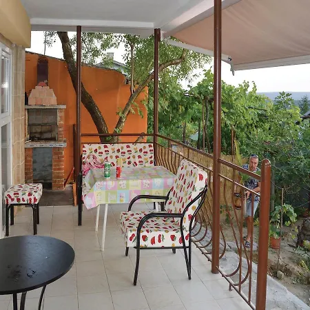 Three-bedroom Holiday In